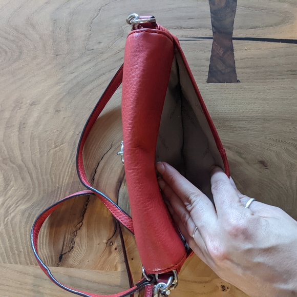 Calvin Klein Red Crossbody - Picture 7 of 7